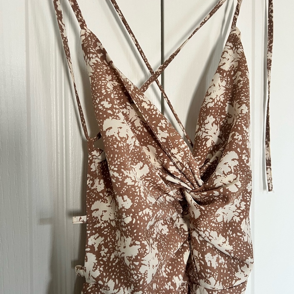 Lulus tie up halter dress - Picture 2 of 4